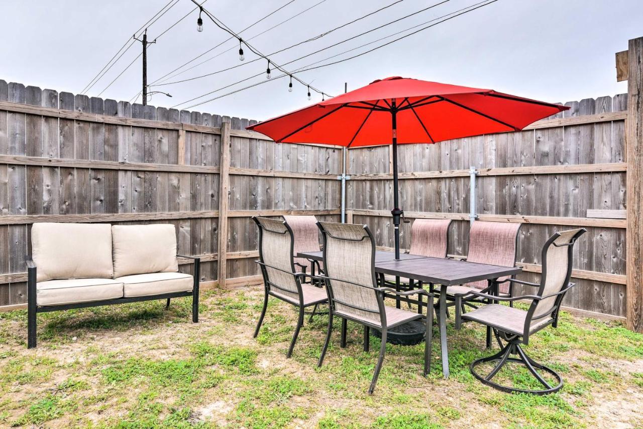 Beautiful Galveston Apt With Deck Less Than 3 Mi To Dtwn! Kültér fotó